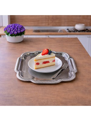Zucci Home Metal 4'lü Zarif Gümüş Servis Tepsisi 23X23 cm | Modern ve Dekoratif Sunum Tepsisi