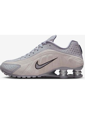Nike The Shox R4 “cement Grey” Slips Into Suede Sneaker Ayakkabı
