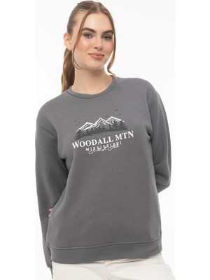 Quhox Kadın 3 Iplik Şardonlu Woodall Mtn Baskıli Sweatshirt Füme