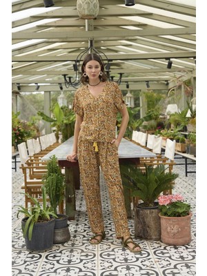 Civetta Çiçekve Yaprak Desenli Önü Düğmeli Alt Üst Pijama Takım