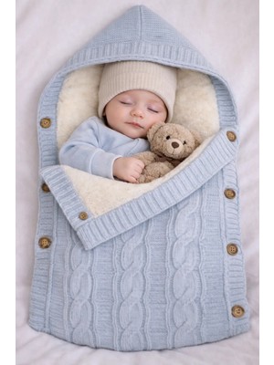 % 100 Organik Içi Polarlı Kapüşonlu Düğme Detaylı Triko Bebe Kundağı 75 x 40 cm