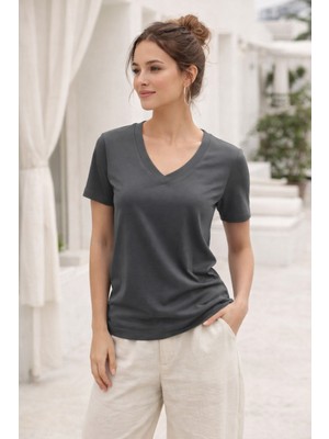 Rich Kadın Füme Yumuşak Dokulu Interlock V Yaka Basic T-Shirt