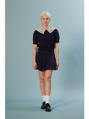 Nisan Triko Yaka Detaylı Triko Kazak