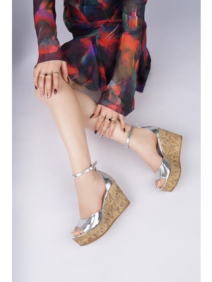 Sy Leather Fiona Model Hakiki Deri Burun Açık Arka Kapalı Bilekten Tokalı Platform Dolgu Topuklu Sandalet