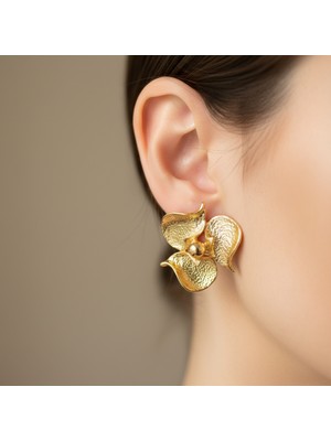 Norayn Altın Renk Çiçek Küpe | Dokulu Metal Büyük Kadın Küpe Şık & Vintage Tasarım