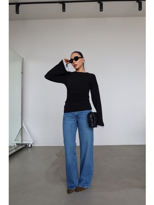 Özge Özgenç Taşlamalı Straight Fit Jean