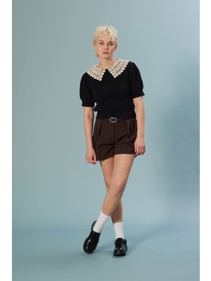 Nisan Triko Yaka Detaylı Triko Kazak