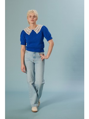 Nisan Triko Yaka Detaylı Triko Kazak