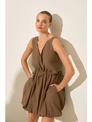 Setre Acı-Kahve Belden Büzgü Detaylı V Yaka Kolsuz Elbise