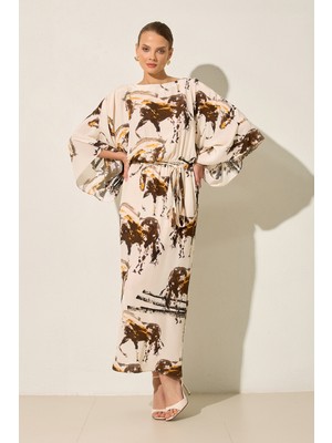 Setre Krem - Acı Kahve Rahat Kesim Belden Büzgü Detaylı Desenli Midi Boy Elbise