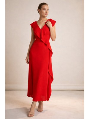 Setre Kırmızı V Yaka Kolsuz Asimetrik Detaylı Uzun Boy Elbise