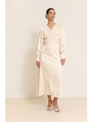 Setre Vanilya V Yaka Büzgü Detaylı Midi Boy Desenli Elbise