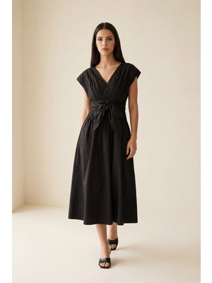 Setre Siyah %100 Pamuk V Yaka, Kol Ve Belden Bağlama Detaylı Rahat Kesim Elbise