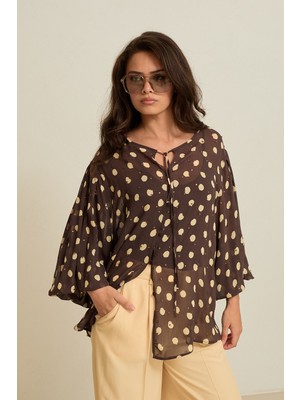 Setre Kahve-Ekru Desenli, Balon Kollu Bağlama Detaylı Rahat Kesim Bluz