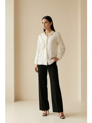 Setre Krem Omuzdan Asimetrik Kumaş Detaylı Uzun Kollu Rahat Kesim Gömlek