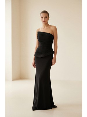 Setre Siyah Straptez Taş ve Drape Detaylı Tam Kalıp Uzun Abiye Elbise