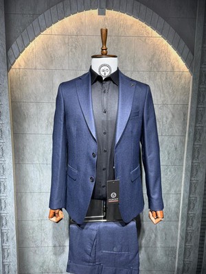 Dupont Slim Fit Yarım Astar 2’li Takım – Şık ve Modern Erkek Takım Elbise