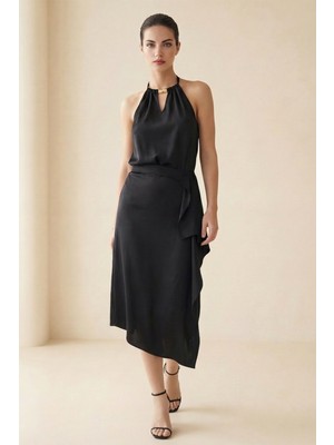 Setre Siyah Bel ve Kumaş Detaylı Tam Kalıp Etek