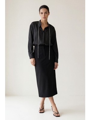 Setre Siyah Gizli Kapama ve Fermuar Detaylı Kalem Kesim Etek