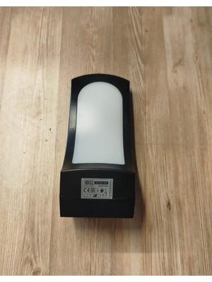 15W Siyah Kasa Günışığı Plastik Duvar Tipi Bahçe Armatürü Dış Mekan Superb Horoz