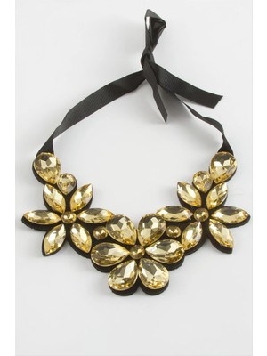 Renklime Çiçek Taşlı Yaka Kolye