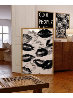 Ninastore Öpücük Dudak Posteri: 70'ler Retro Duvar Sanatı (Dijital Indirme)