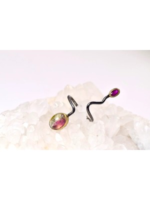 Doğaltaş Turmalin ve Yakut Taşlı Yüzük– Tutku, Korunma ve Kalp Gücü