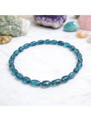 Doğaltaş Apatit Amorf Kesim Bileklik – Canlı Tonlar ve Doğal Akış