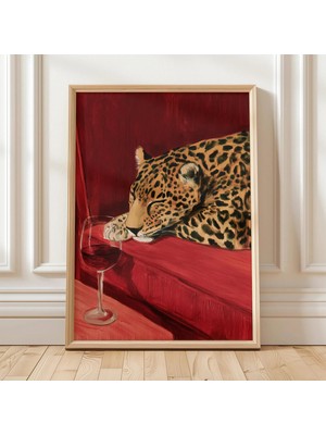 Ninastore Leopar Şarap Sanatı Büyük Kedi Kırmızı Kanepede Uyuyor Dijital Baskı Orman Hayvanı Posteri Şarap Kad