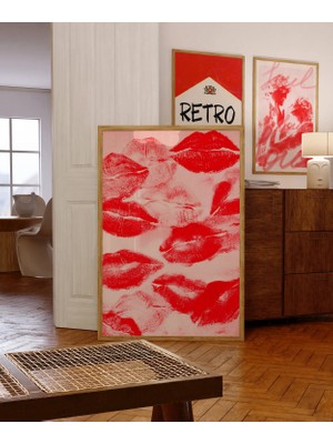 Ninastore Red Kiss Posteri: 70'ler Retro Duvar Sanatı (Dijital Indirme)
