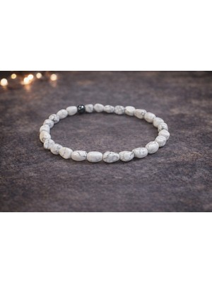 Doğaltaş Havlit Amorf Kesim Bileklik – Sade Kontrast ve Doğal Şıklık