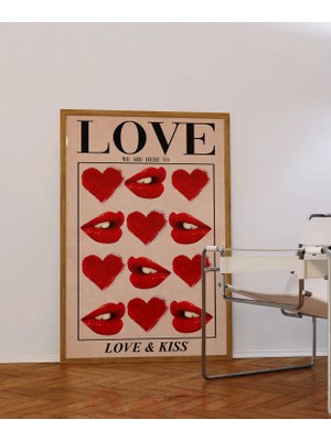 Ninastore 70'ler Aşk ve Öpüşme Posteri: Retro Kırmızı Duvar Sanatı (Dijital Indirme)