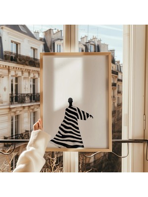 Ninastore Minimalist Kadın Sanat Baskısı: Siyah Beyaz Çizgili Elbise (Dijital Indirme)