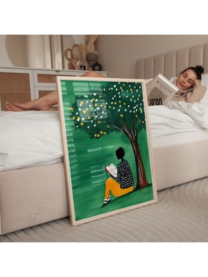 Ninastore Kitap Okuyan Kadın Sanat Baskısı: Sarı ve Yeşil Minimalist Portre (Dijital Indirme)