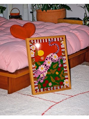 Ninastore Çiçekli Leopar Posteri: Pembe Duvar Sanatı/ Renkli Halk Tarzı Duvar Dekoru/ Maksimalist Hayvan Baskı