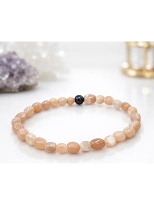 Doğaltaş Güneş Taşı Amorf Kesim Bileklik – Sıcak Işıltı ve Doğal Enerji