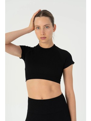 Maraton Slimfit Kadın Bisiklet Yaka  Siyah- Crop Top