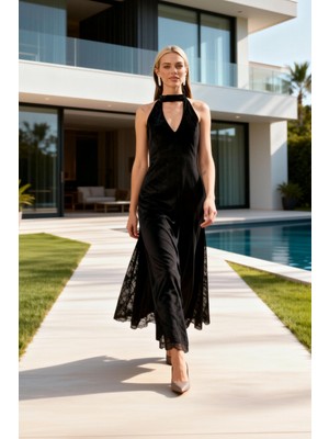 Benerly Kadın Maxi Elbise Halter Yaka V Kesim Kolsuz Örme Kadife Kumaş Dantel Işlemeli Ucu Astarsız