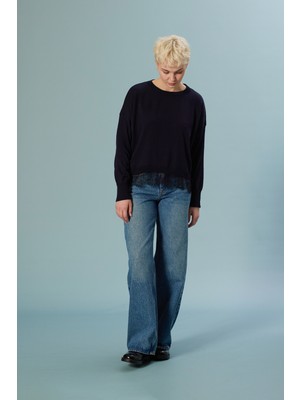 Nisan Triko Dantel Detaylı Triko Bluz