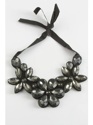 Datatek Çiçek Taşlı Yaka Kolye