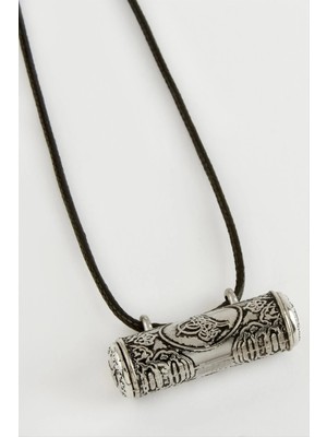 Renklime Boru Cevşen Deri Kordonlu Kolye