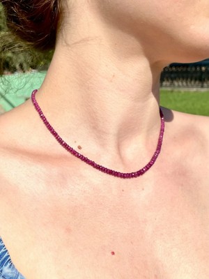 Doğaltaş Burma Yakut Rondela Kolye