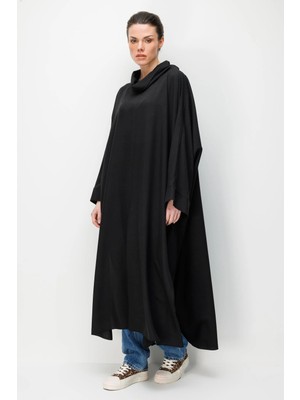 Micca Ipekçe Zamansız Hafif Herşey ile Heryerde Özel ve Konforlu Hissetiricek Maxi Tunik Kap-Siyah