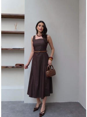 Esra Helvacı Kare Yaka Kemerli Midi Elbise