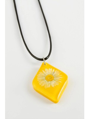 Renklime Papatya Köşeli Epoksi Kolye