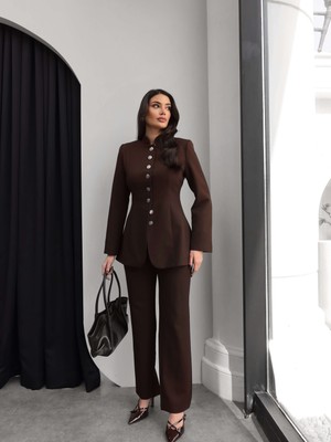 Esra Helvacı Hakim Yaka Düğmeli Takım