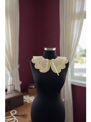 Pamuk Fisto Dantel Yaka (Saten Kurdele Bağlamalı)