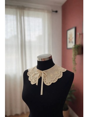 Pamuk Fisto Dantel Yaka (Saten Kurdele Bağlamalı)