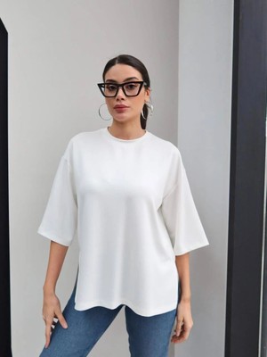 Cemo Kadın Oversize Yarım Kol Bisiklet Yaka Yan Yırtmaçlı Basic Tişört