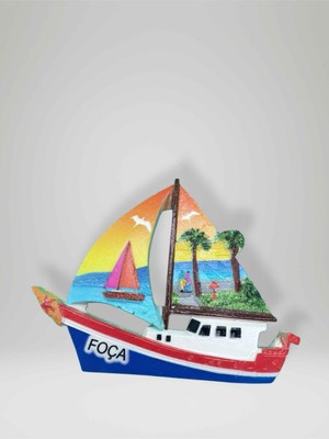 Mundy Foça Temalı Kabartmalı Polyester Magnet Buzdolabı Süsü – 9 cm x 6 cm (KOD:1079)